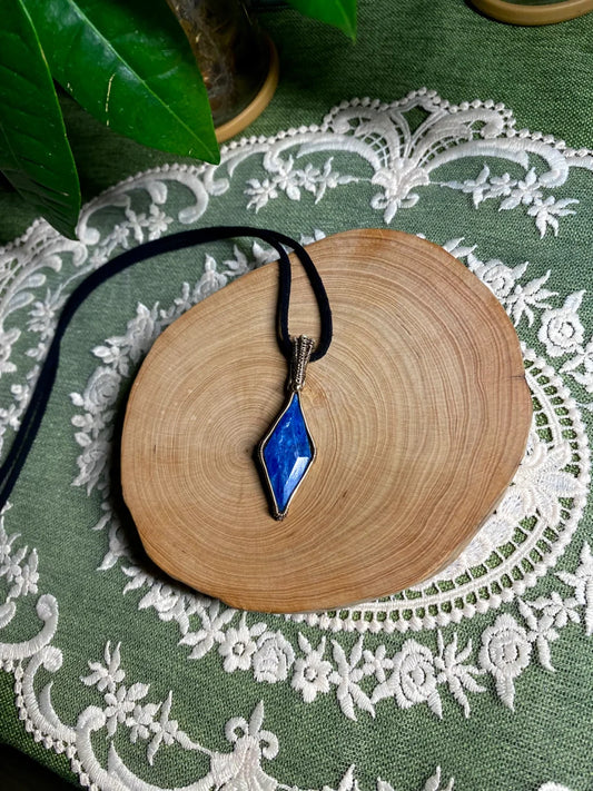 Day 40 Rhombus Wire wrapping pendant