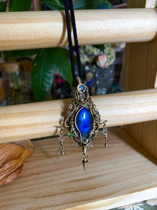 Day 44 Blue Labradorite wires woven wrapping pendant