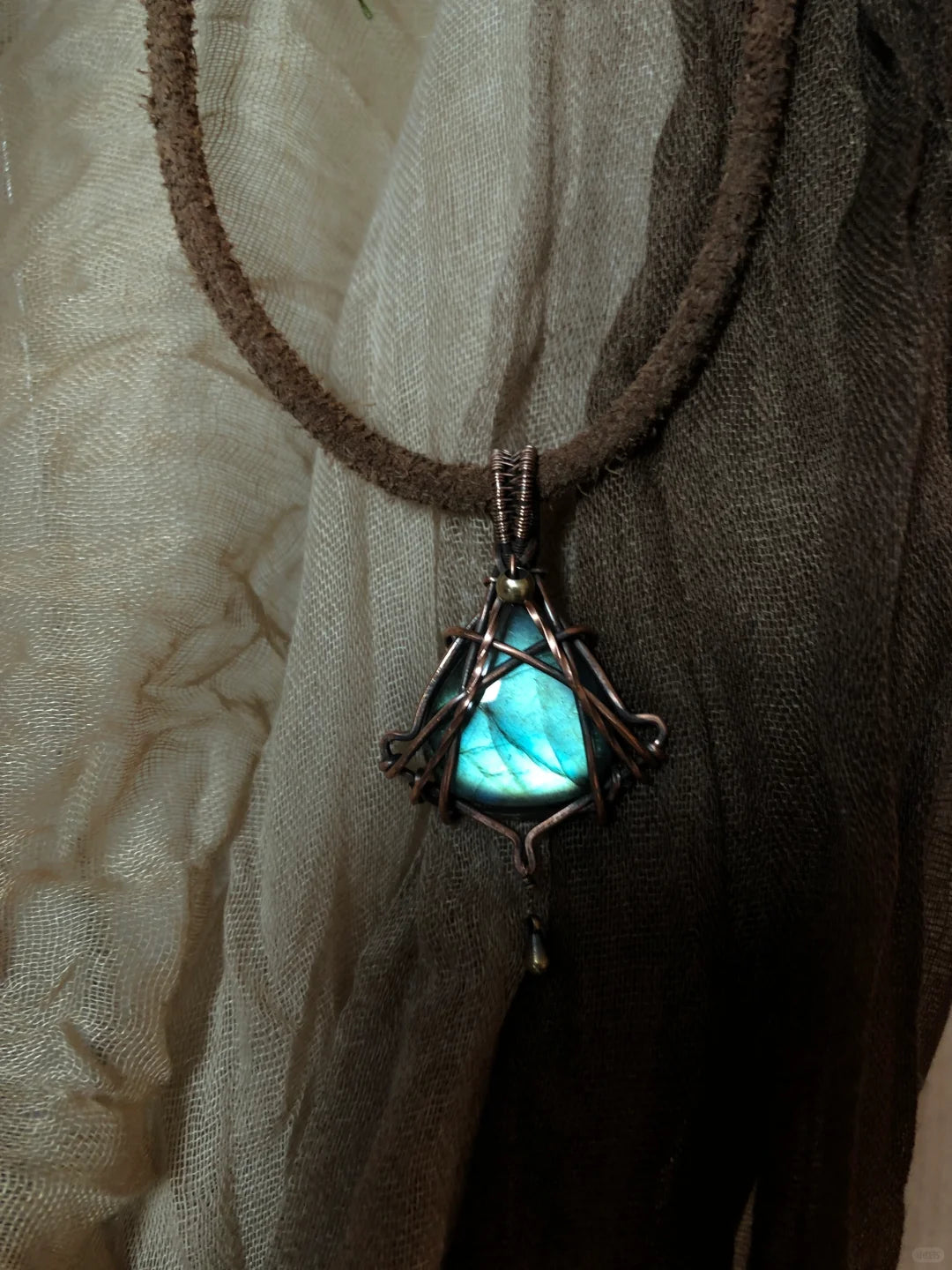 Vintage choker Labradorite triangle