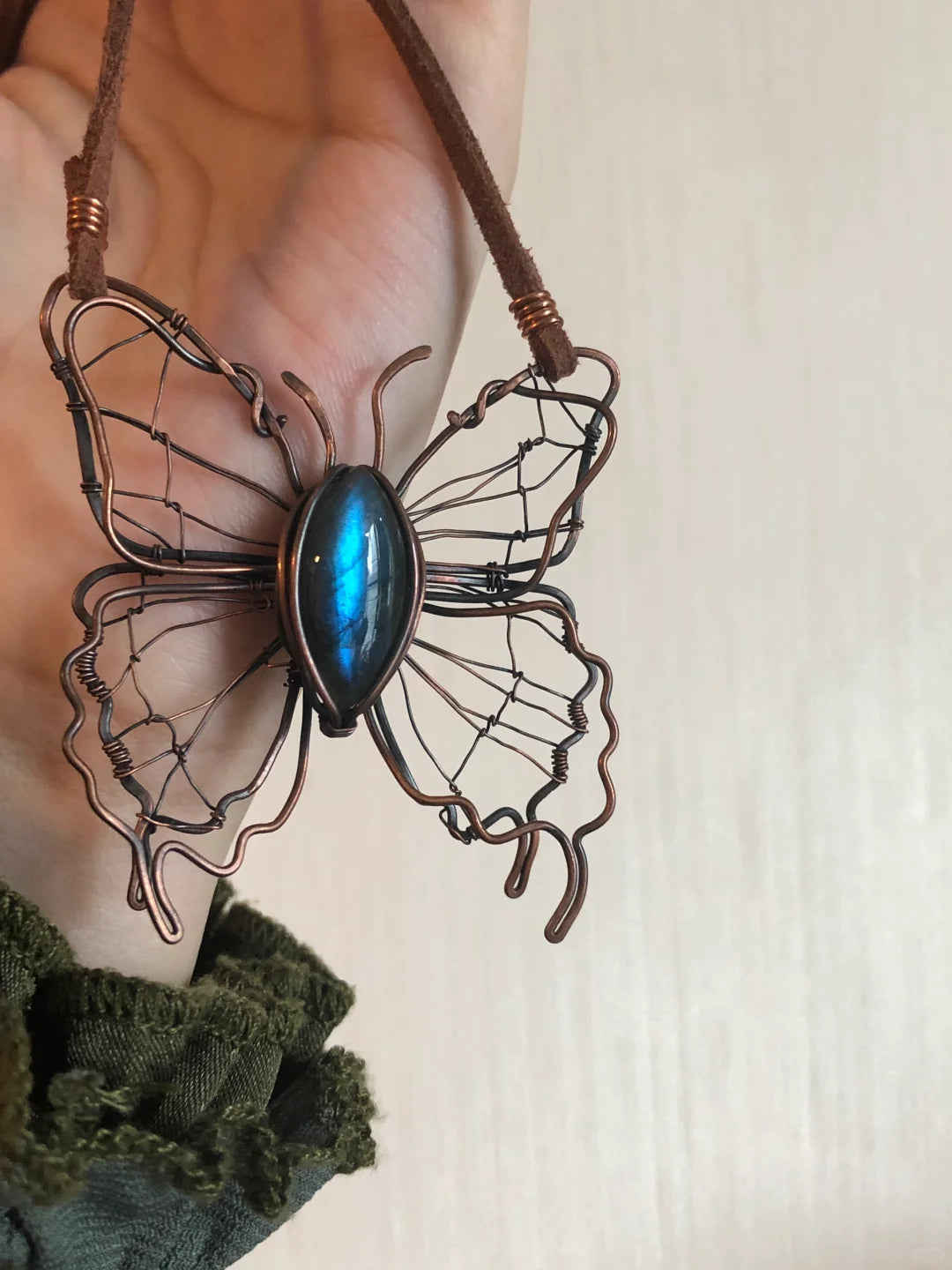 Butterfly labradorite pendant woven