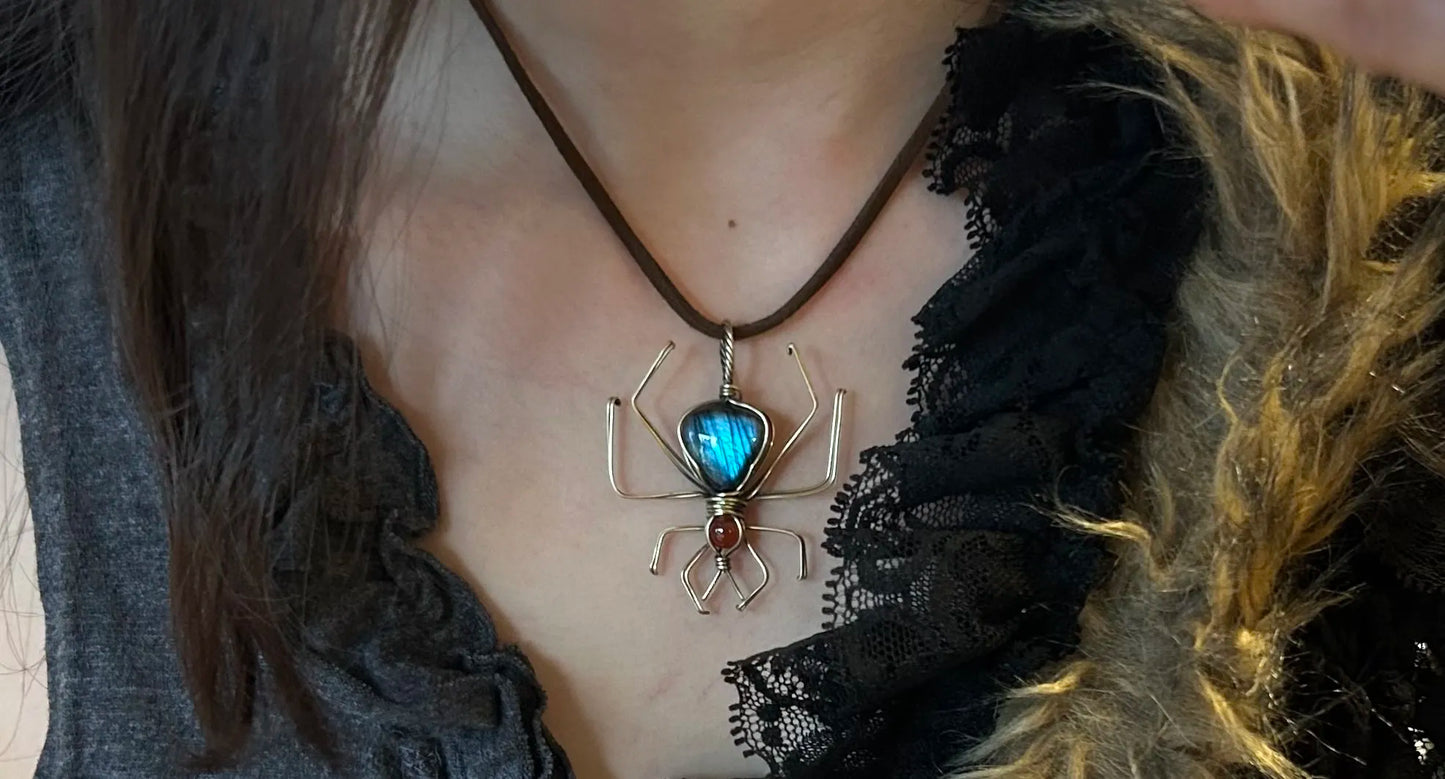 Spider Labradorite pendant