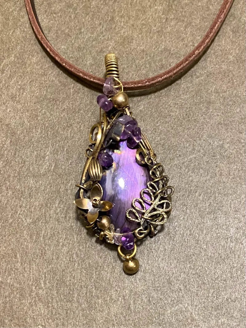 Forest Vibe Wire Wrapping Pendant