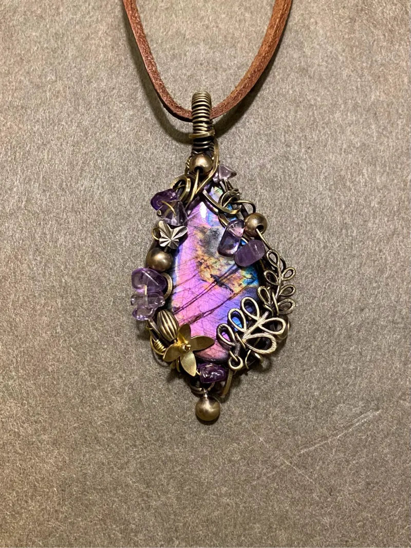 Forest Vibe Wire Wrapping Pendant