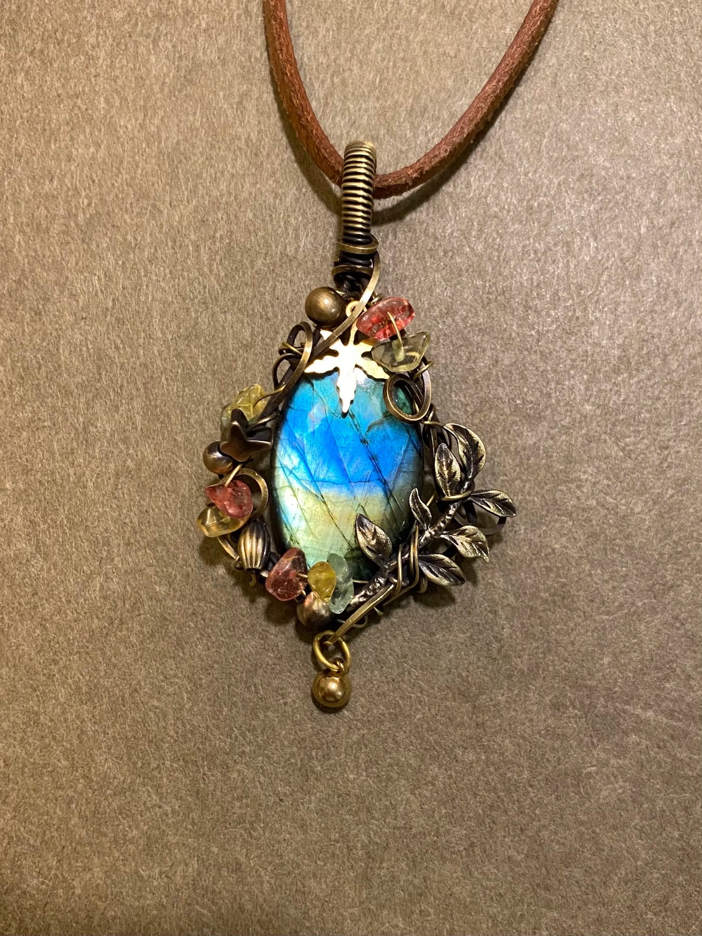 Forest Vibe Wire Wrapping Pendant