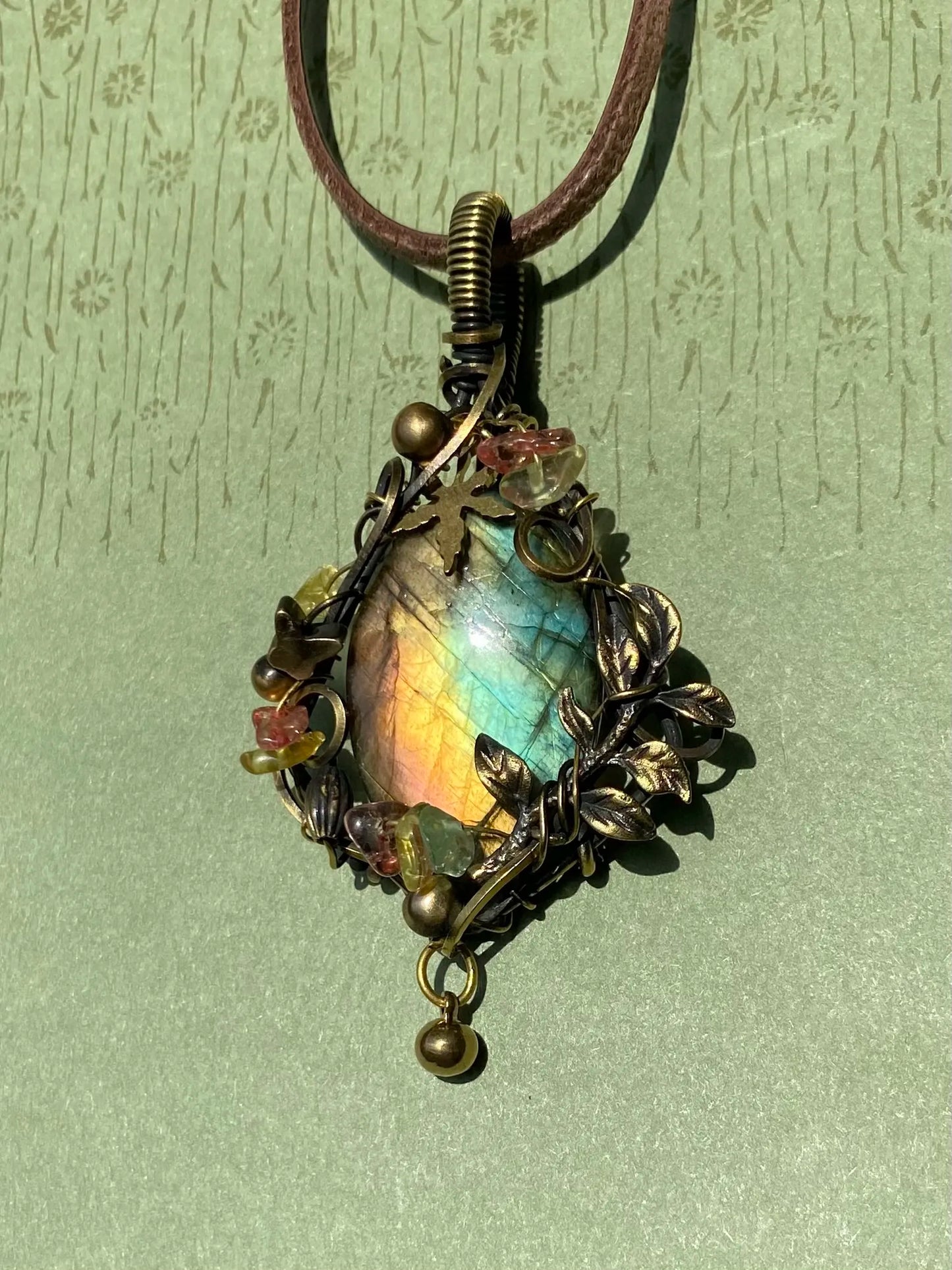 Forest Vibe Wire Wrapping Pendant