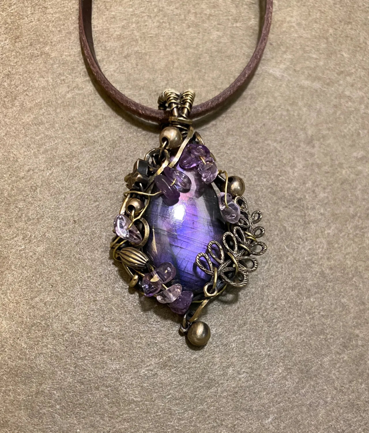 Forest Vibe Wire Wrapping Pendant