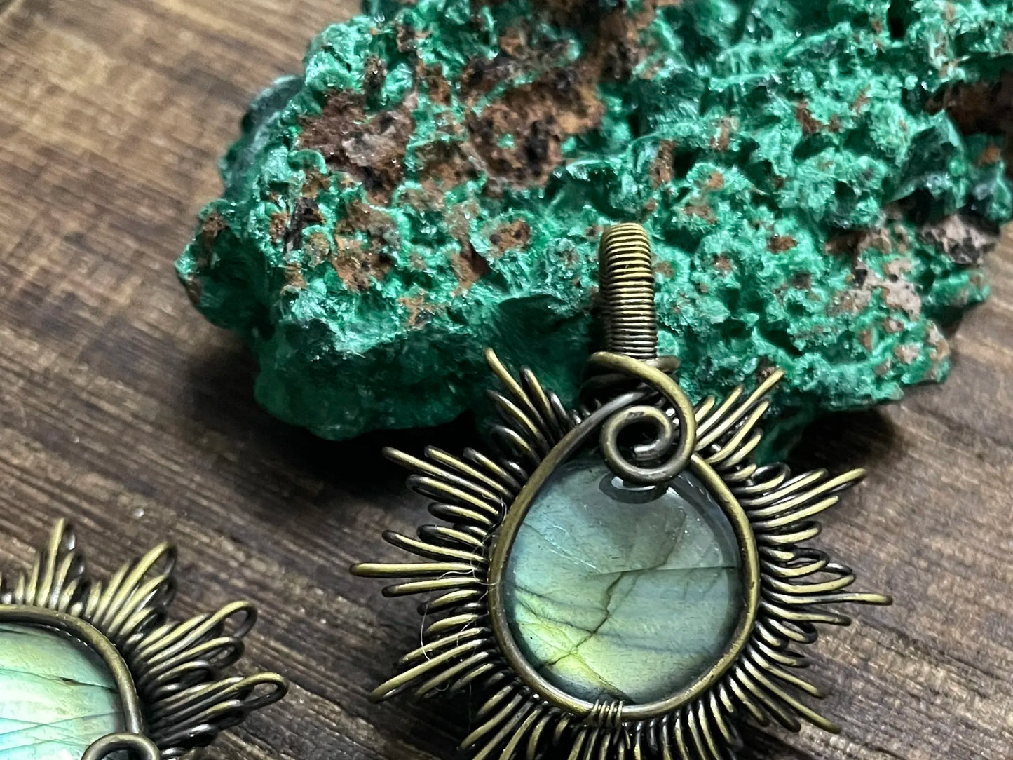 Labradorite Small Sun Weave Pendant