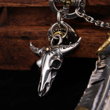 Load image into Gallery viewer, S925 Sterling Silver Vintage Feather Bull Head Necklace
