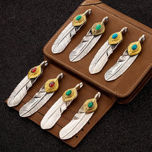 Load image into Gallery viewer, Retro Vintage Silver Indian Feather Pendant With Turquoise Dotted Gold
