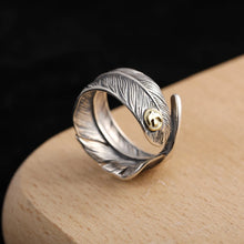 Load image into Gallery viewer, Silver Feathers Ring Opening
