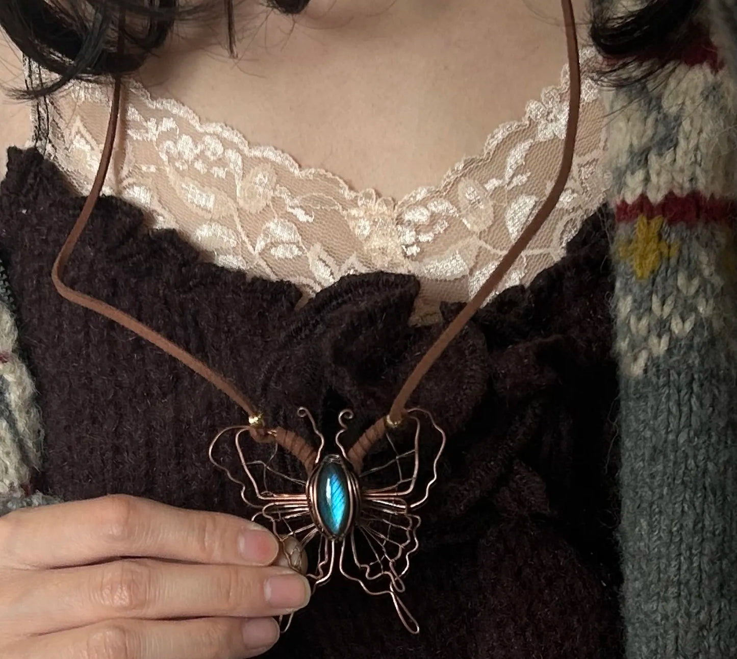 Butterfly labradorite pendant woven